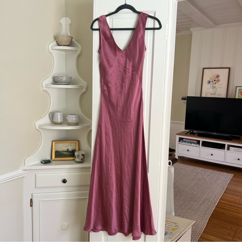 NWOT Asceno 100% Silk Slip